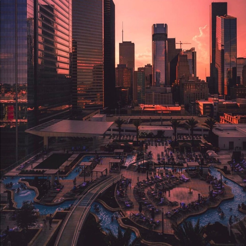 Meet your Posher, Samzy